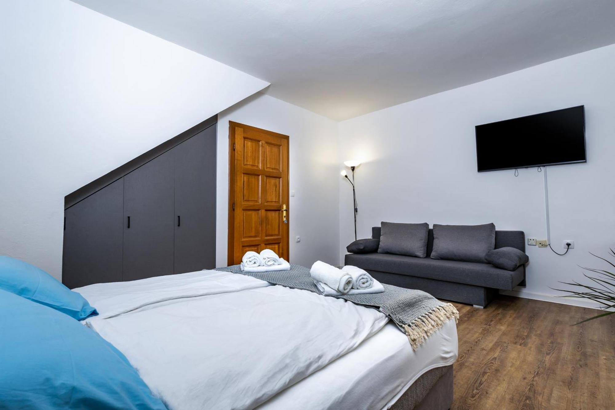 Apartments Dida Sime 斯塔利格拉德-帕克利尼卡 外观 照片