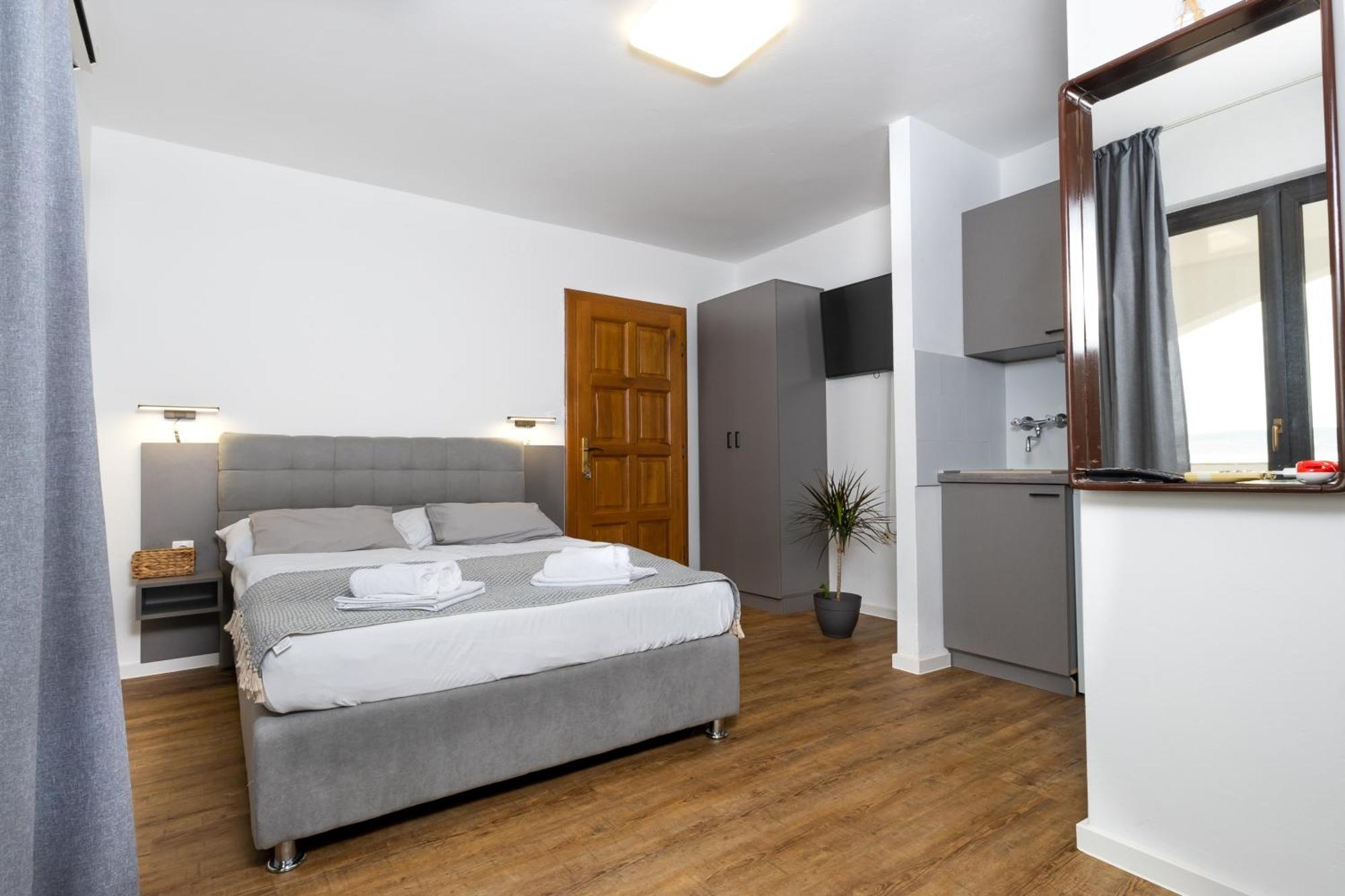 Apartments Dida Sime 斯塔利格拉德-帕克利尼卡 外观 照片